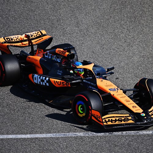 Spark McLaren MCL38 - 2024 Australian Grand Prix - #81 O. Piastri 1:18