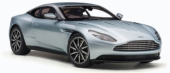 AUTOartAstonMartinDB11-1.jpg