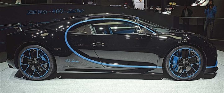 BugattiChiron-1.jpg