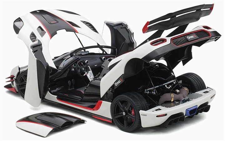 KoenigseggOne1-1.jpg