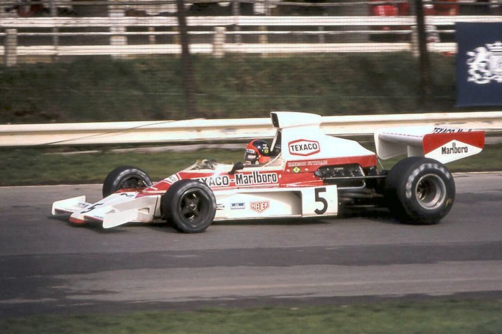 Minichamps-Fittipaldi-1974-McLaren-M23-header-NAV.jpg