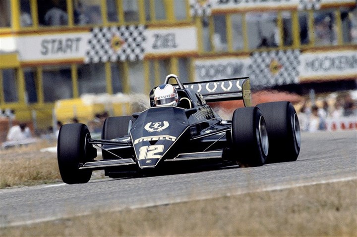 MinichampsMansell1983Lotus94T-1.jpg