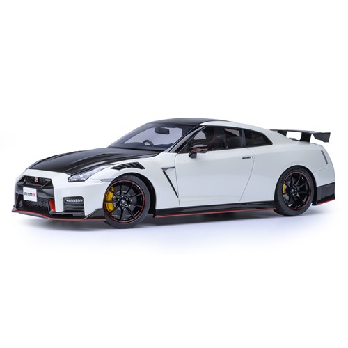 AUTOart Nissan GT-R R35 Nismo 2020 - Brilliant White Pearl 1:18