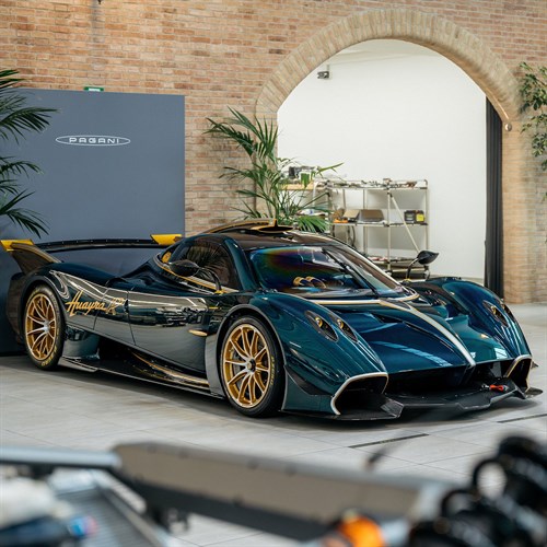 AUTOart Pagani Huayra R - Aquamarine Carbon 1:18 model car