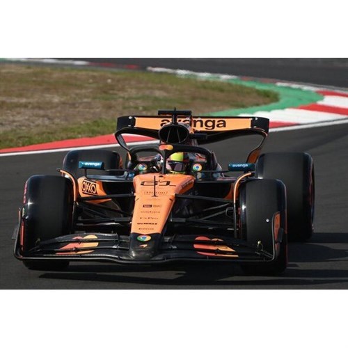 Burago McLaren MCL39 - 2025 - #81 Oscar Piastri 1:43 model car
