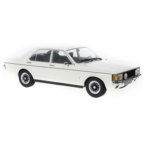 MCG Ford Granada Mk.1 1975 - White/Matt Black 1:18