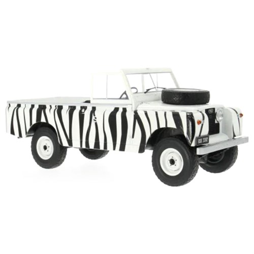 MCG Land Rover Series II 109 1959 - White/Black 1:18 model car
