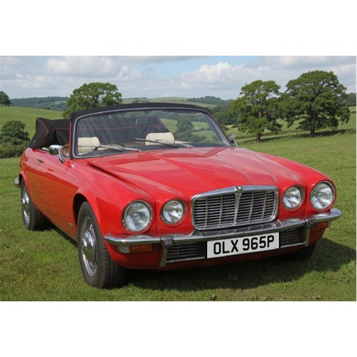 Matrix Jaguar XJC Avon-Stevens Convertible 1975 - Red 1:43 model car