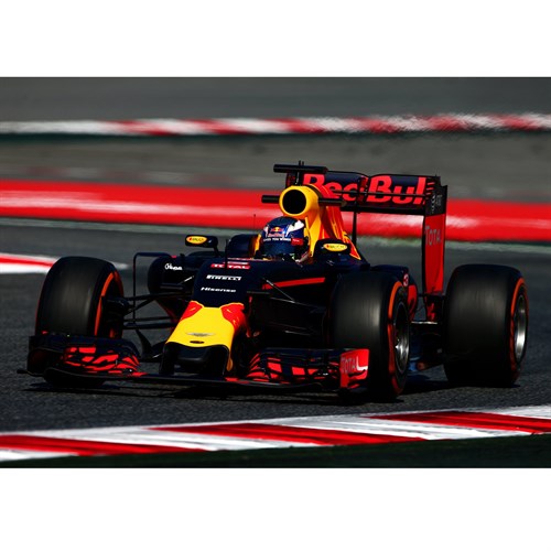 Minichamps Red Bull RB12 - 2016 Spanish Grand Prix - #3 D. Ricciardo 1:43