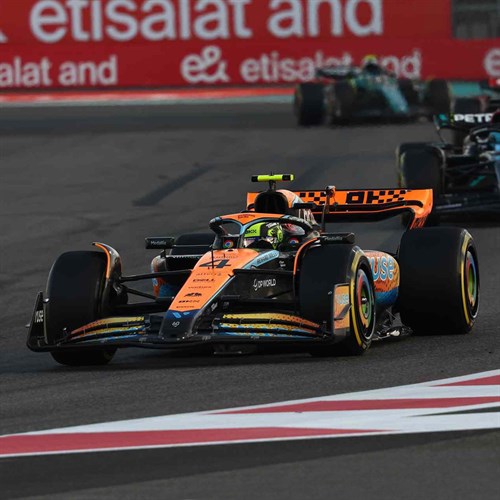 Minichamps McLaren MCL60 - 2023 Abu Dhabi Grand Prix - #4 L. Norris 1:43