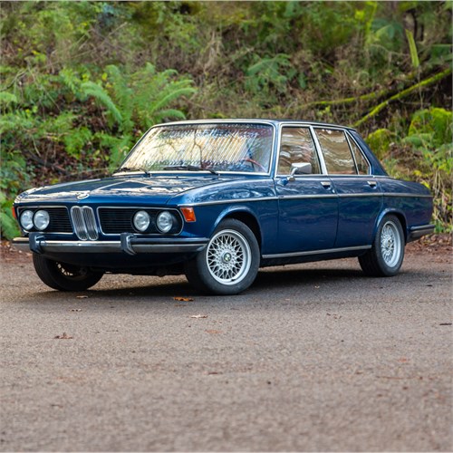 Minichamps BMW 2500 (E3) 1968 - Blue Metallic 1:43 model car