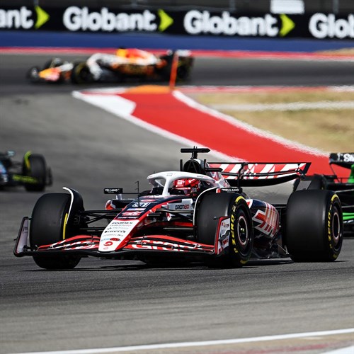 Minichamps Haas VF-25 - 2025 American Grand Prix - #31 Esteban Ocon 1:43 model car