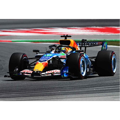 Minichamps Racing Bulls VCARB 03 - 2026 Spanish Grand Prix - #41 Arvid Lindblad 1:43 model car