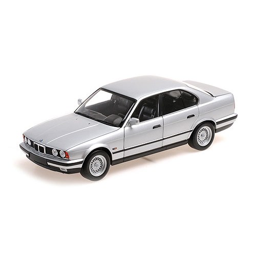 Minichamps BMW 535I 1988 - Silver 1:18