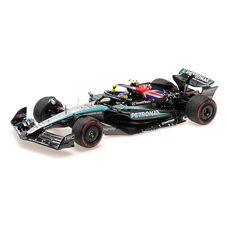 Minichamps Mercedes F1 W15 w. Flag - 1st 2024 British Grand Prix - #44 Lewis Hamilton 1:18 model car