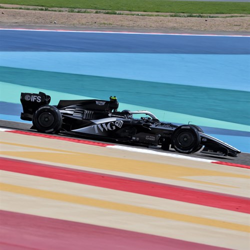 Minichamps Cadillac MAC-26 - 2026 Bahrain Pre-Season Test - #77 Valtteri Bottas 1:18 model car