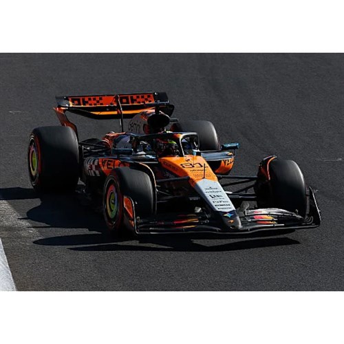Minichamps McLaren MCL39 - 2025 Mexican Grand Prix - #81 Oscar Piastri 1:18 model car