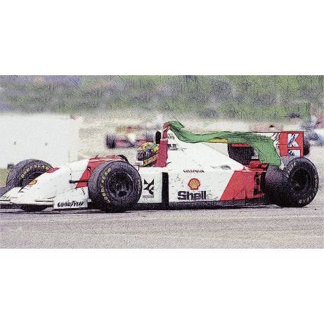 Minichamps McLaren MP4/8 'Dirty Version' w. Flag - 1st 1993 Australian Grand Prix - #8 A. Senna 1:18