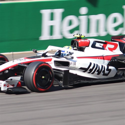 Spark Haas VF-26 - 2026 Chinese Grand Prix - #87 Oliver Bearman 1:18 model car