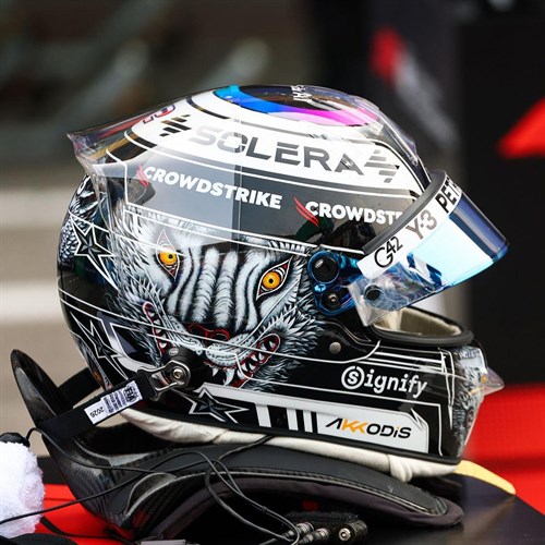 Spark Andrea Kimi Antonelli Mercedes Helmet - 2026 Japanese Grand Prix 1:5