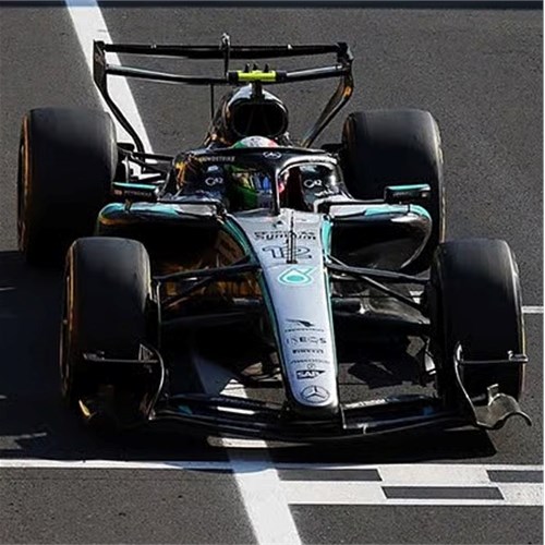 Spark Mercedes F1 W17 w. Figure & Pit Boards - 1st 2026 Italian Grand Prix - #12 Andrea Kimi Antonelli 1:43 model car