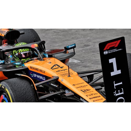 Spark McLaren MCL39 w. Marker Board - 1st 2025 Brazilian Grand Prix - #4 Lando Norris 1:43 model car
