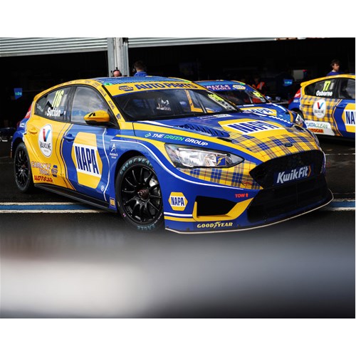 Spark Ford Focus ST - 2025 Knockhill BTCC - #32 Dan Rowbottom 1:43 model car
