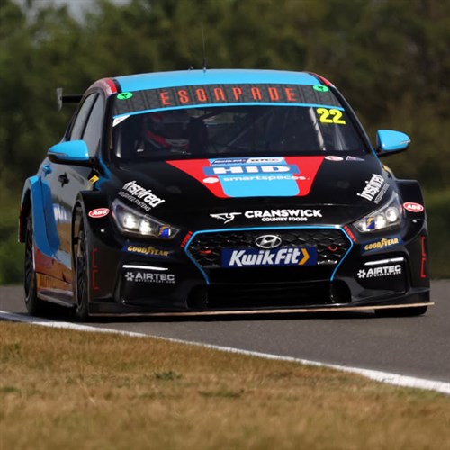 Spark Hyundai i30N Fastback - 2026 BTCC - #22 Chris Smiley 1:43 model car