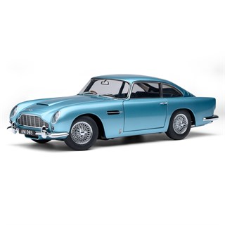 AUTOart Aston Martin DB5 1964 - Carribean Pearl Blue 1:18 model car