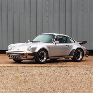 AUTOart Porsche 911 (930) Turbo 3.0 - Silver Metallic 1:18 model car