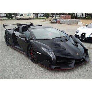 AUTOart Lamborghini Veneno Roadster - Solid Black W. Red Accent 1:18 model car