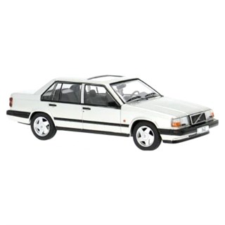 IXO Volvo 940 Turbo 1990 - Silver 1:43 model car