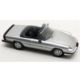 Cult Alfa Romeo Spider III 1986-89 - Silver 1:18 model car