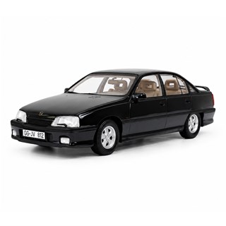 Cult Opel Omega 3000 1987-1994 - Nova Black 1:18 model car