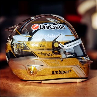 Look Smart Lewis Hamilton Ferrari Helmet - 2025 Abu Dhabi Grand Prix 1:5