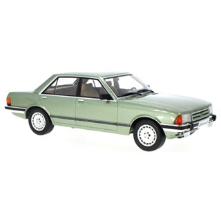 MCG Ford Granada Mk.II 2.8 Ghia 1982 - Green 1:18 model car