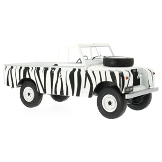 MCG Land Rover Series II 109 1959 - White/Black 1:18 model car
