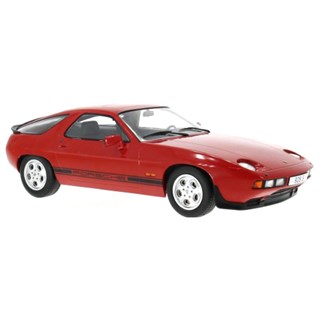 MCG Porsche 928 S 1980 - Red 1:18 model car