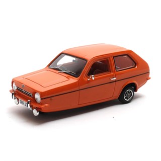 Matrix Reliant Robin Saloon 1973-1981 - Orange 1:43 model car