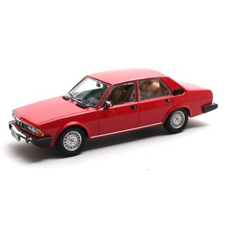 Matrix Alfa Romeo Alfa 6 2.5 (T119) 1979-1983 - Red 1:43 model car