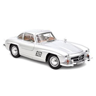 Norev Mercedes 300 SL 1954 - Silver 1:18 model car