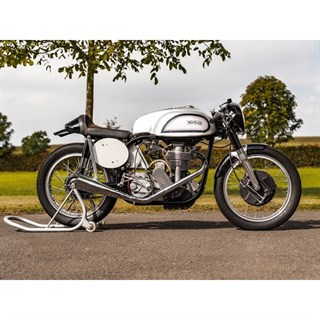 Minichamps Norton Manx 500 1960 - Cream 1:12