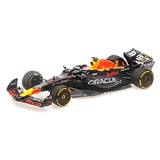 Minichamps Red Bull RB19 - 1st 2023 Japanese Grand Prix - #1 M. Verstappen 1:43 model car