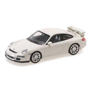 Minichamps Porsche 911 GT3 2006 - Sport Auto White 1:43 model car