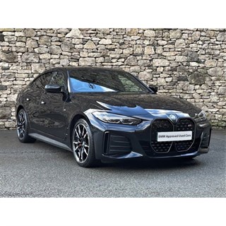 Minichamps BMW i4 M50 2023 - Black Metallic 1:43 model car