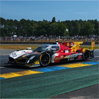 Minichamps BMW M Hybrid V8 - 2025 Le Mans 24 Hours - #20 1:43 model car