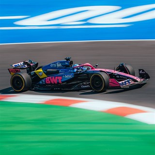 Minichamps Alpine A525 - 2025 American Grand Prix - #10 Pierre Gasly 1:43 model car