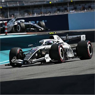 Minichamps Cadillac MAC-26 - 2026 Miami Grand Prix - #77 Valtteri Bottas 1:43 model car