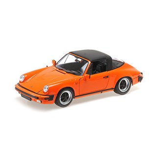 Minichamps Porsche 911 Carrera 3.2 Targa 1983 - Orange 1:18 model car