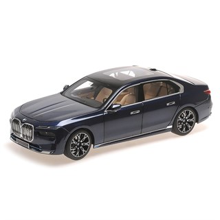Minichamps BMW i7 2022 - Blue Metallic 1:18 model car